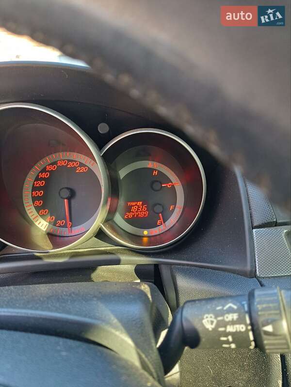 Седан Mazda 3 2006 в Нікополі