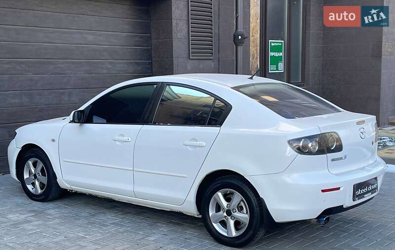 Седан Mazda 3 2007 в Николаеве