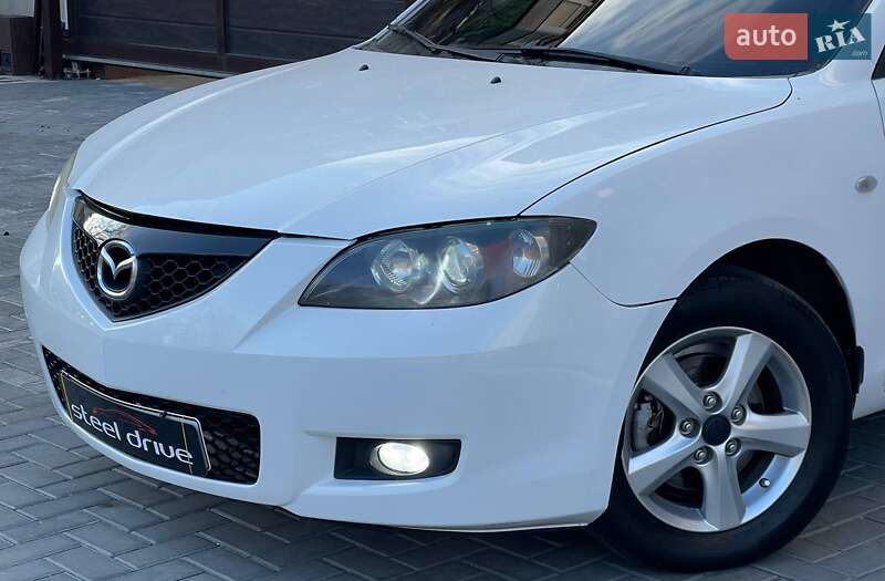 Седан Mazda 3 2007 в Николаеве