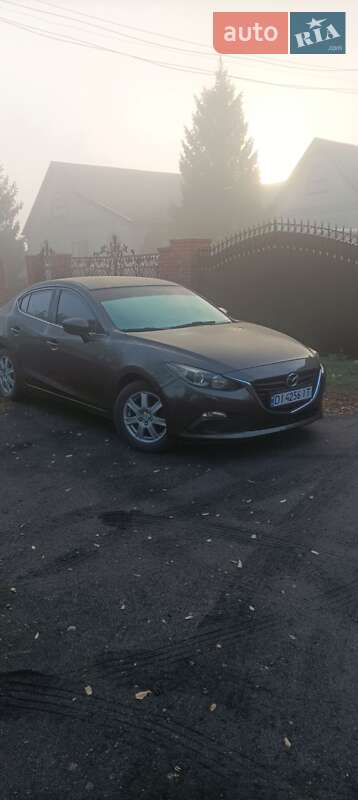 Седан Mazda 3 2015 в Павлограде