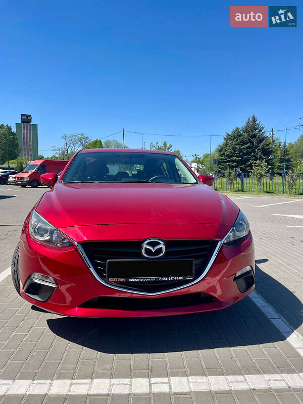 Хэтчбек Mazda 3 2016 в Львове