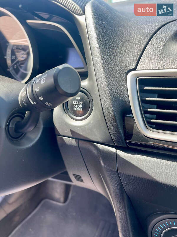 Хетчбек Mazda 3 2016 в Львові фото 14 Хетчбек Mazda 3 2016 в Львові