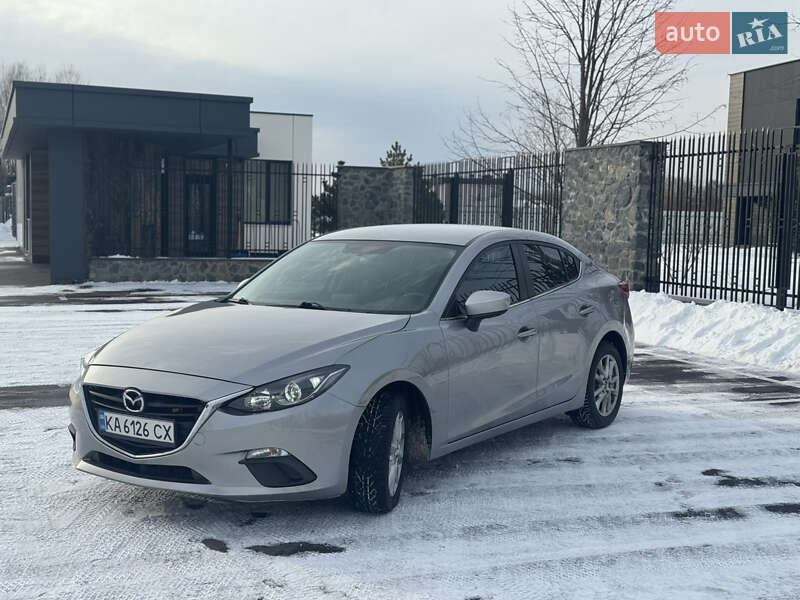 Седан Mazda 3 2016 в Києві