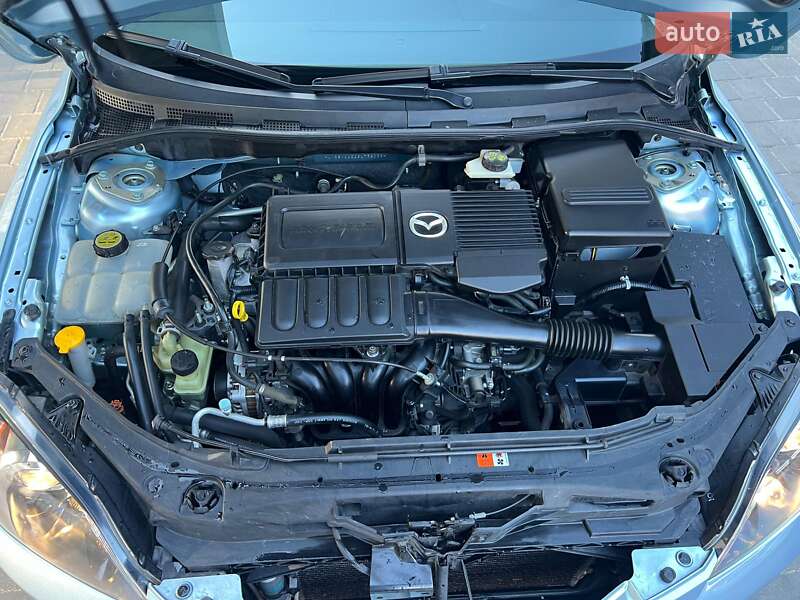 Хэтчбек Mazda 3 2008 в Житомире