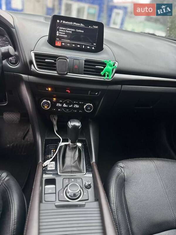 Хэтчбек Mazda 3 2017 в Крюковщине фото 10 Хэтчбек Mazda 3 2017 в Крюковщине