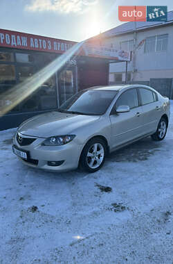 Седан Mazda 3 2005 в Каменке