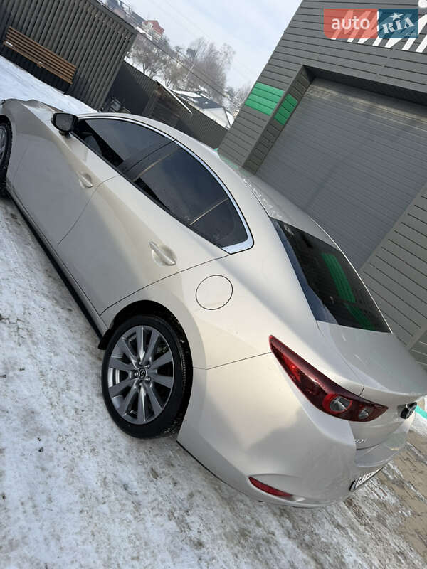 Седан Mazda 3 2024 в Коломые