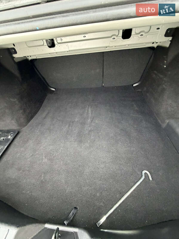 Седан Mazda 3 2024 в Коломые