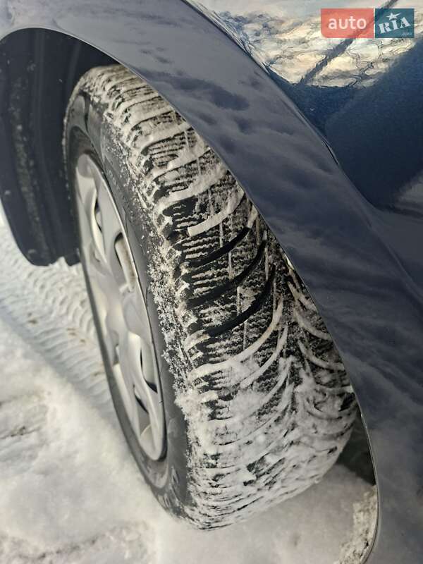 Хетчбек Mazda 3 2014 в Шостці