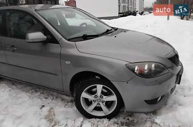 Хэтчбек Mazda 3 2005 в Новояворовске