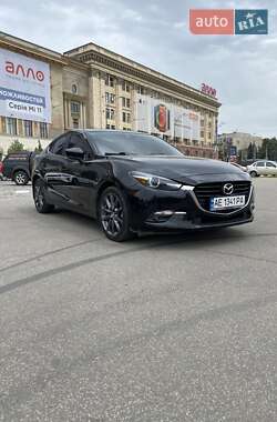 Седан Mazda 3 2017 в Харькове
