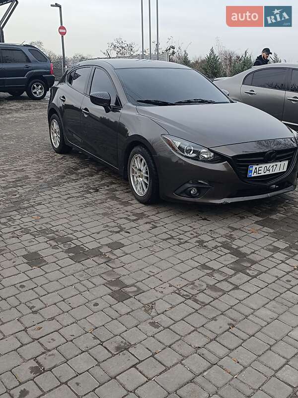 Хэтчбек Mazda 3 2013 в Днепре
