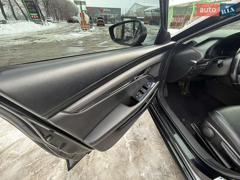 Седан Mazda 3 2018 в Києві