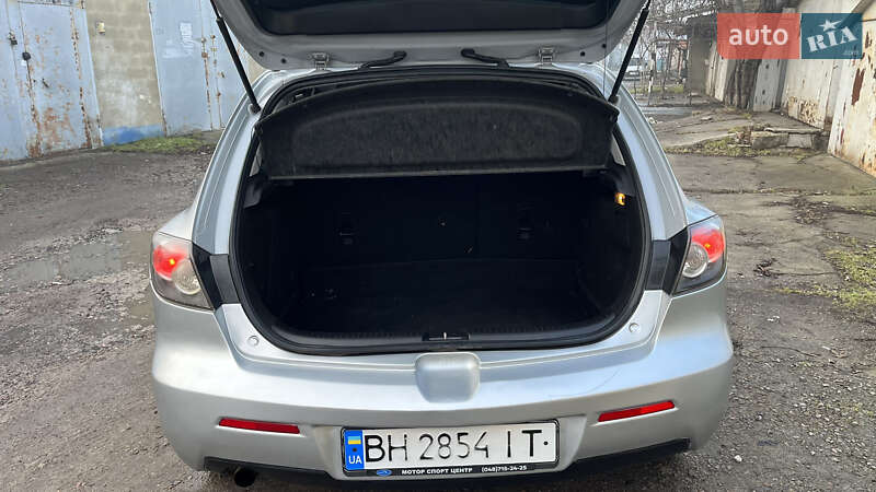 Хетчбек Mazda 3 2006 в Одесі
