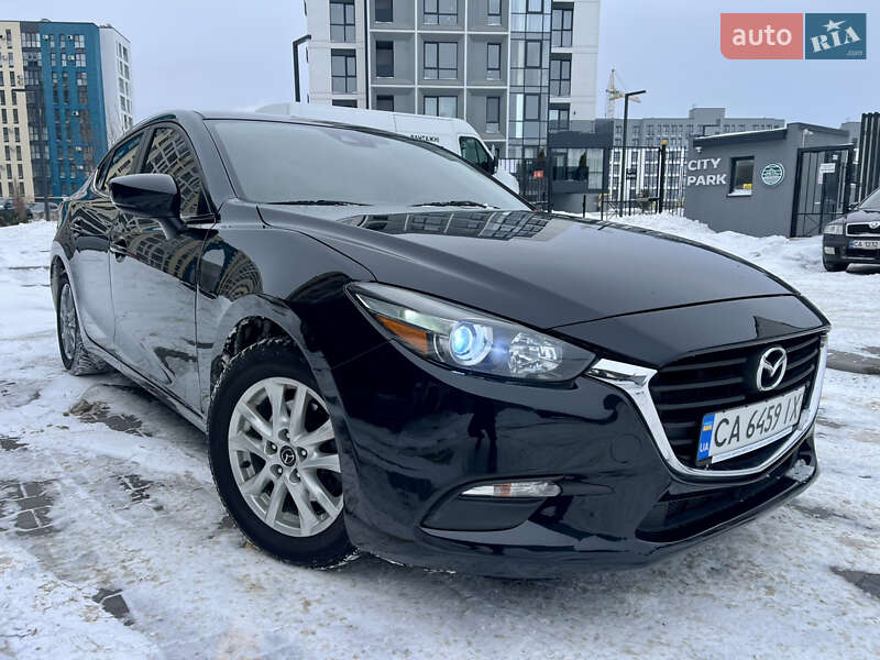 Седан Mazda 3 2018 в Черкасах