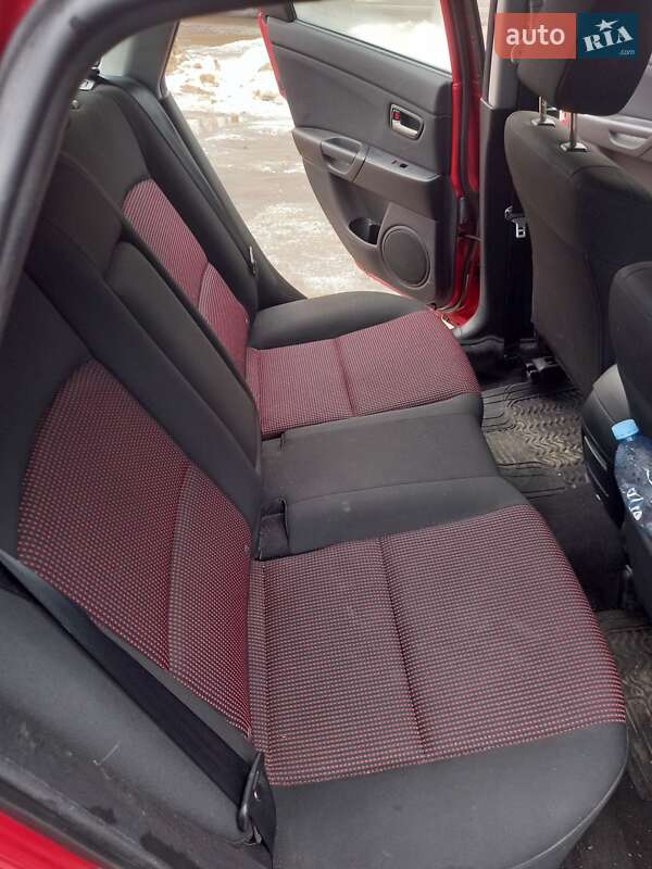 Хэтчбек Mazda 3 2004 в Ивано-Франковске