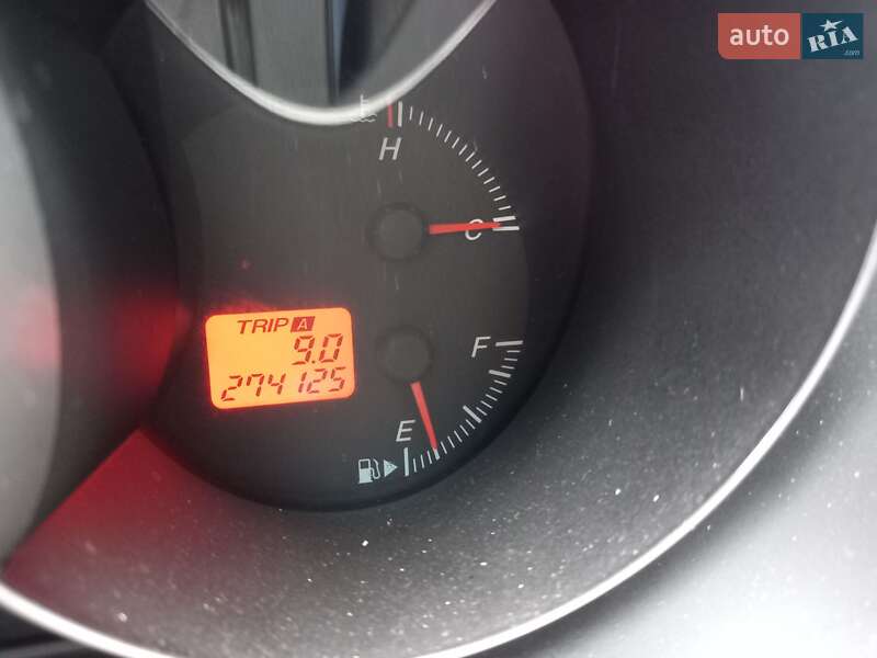 Хэтчбек Mazda 3 2004 в Ивано-Франковске