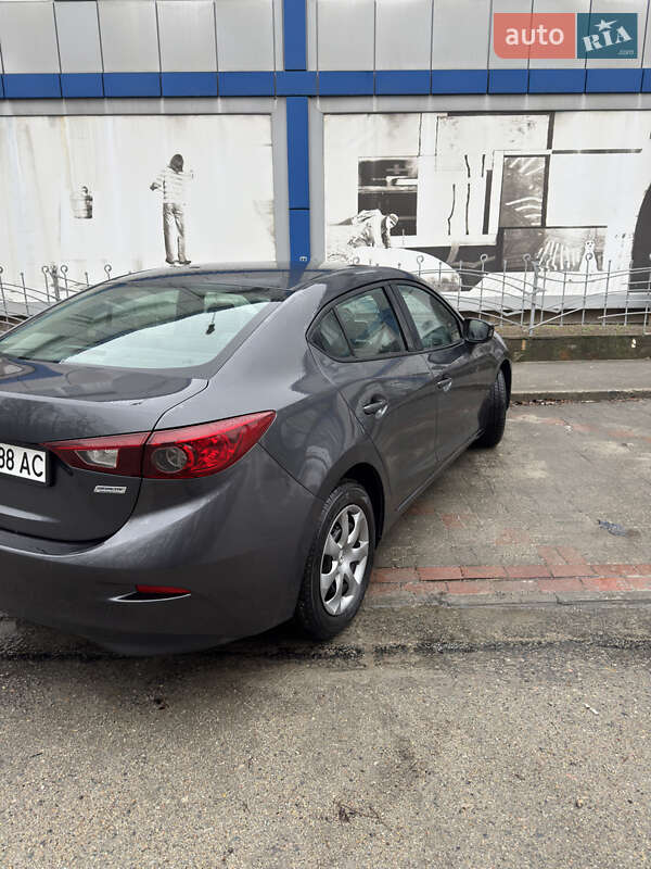 Седан Mazda 3 2014 в Запоріжжі