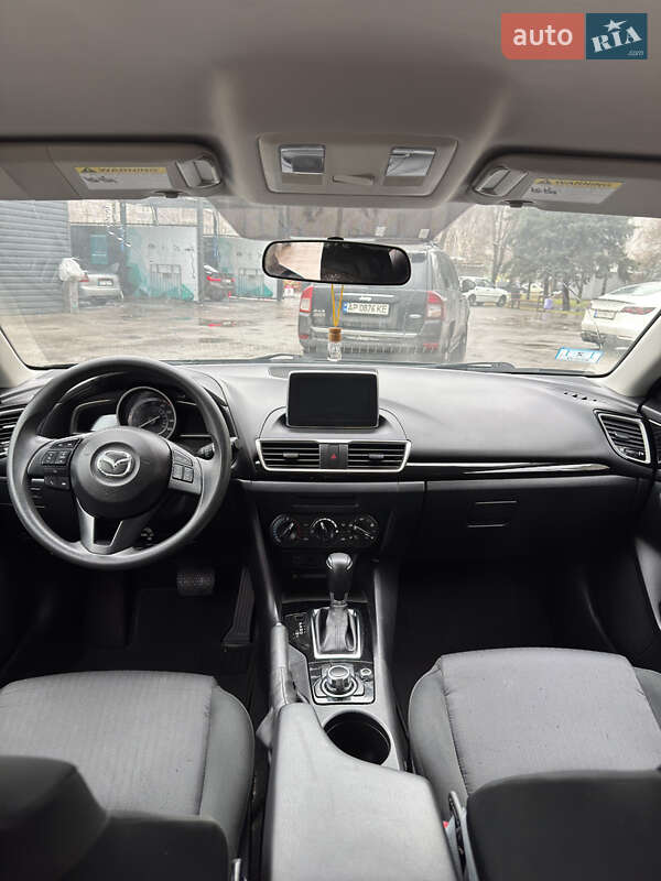 Седан Mazda 3 2014 в Запоріжжі