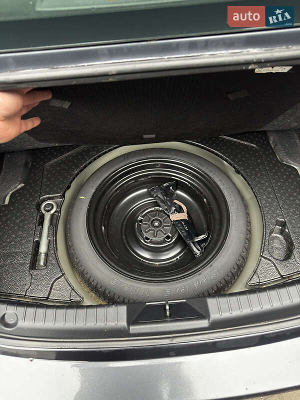 Седан Mazda 3 2014 в Запоріжжі