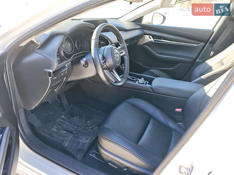 Седан Mazda 3 2020 в Киеве