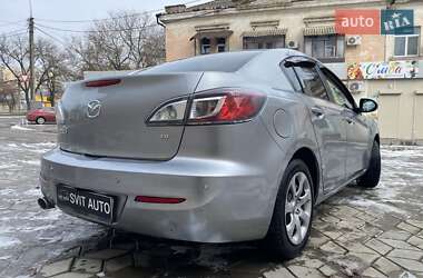 Седан Mazda 3 2013 в Миколаєві
