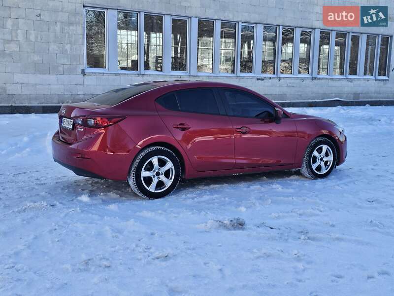 Седан Mazda 3 2016 в Києві