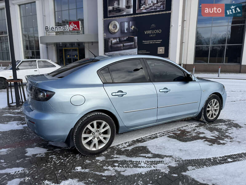 Седан Mazda 3 2007 в Днепре