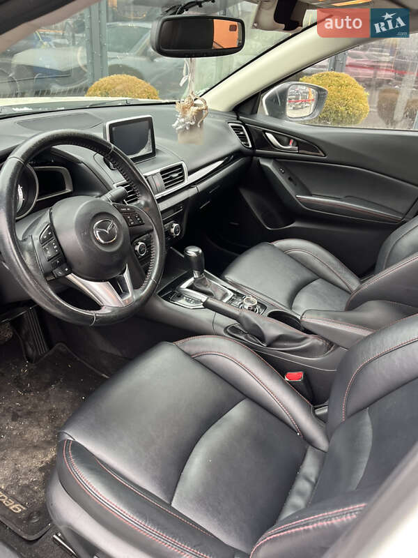 Седан Mazda 3 2013 в Львові