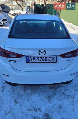 Седан Mazda 3 2015 в Києві