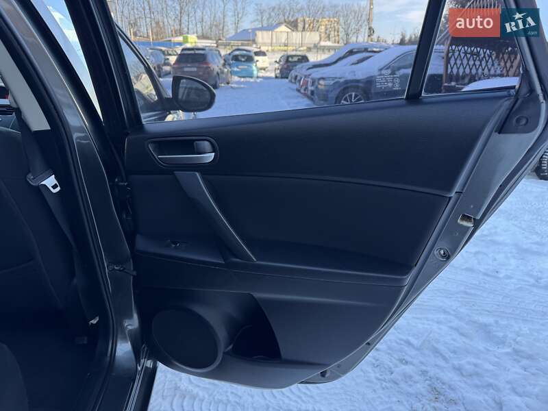 Хэтчбек Mazda 3 2009 в Виннице