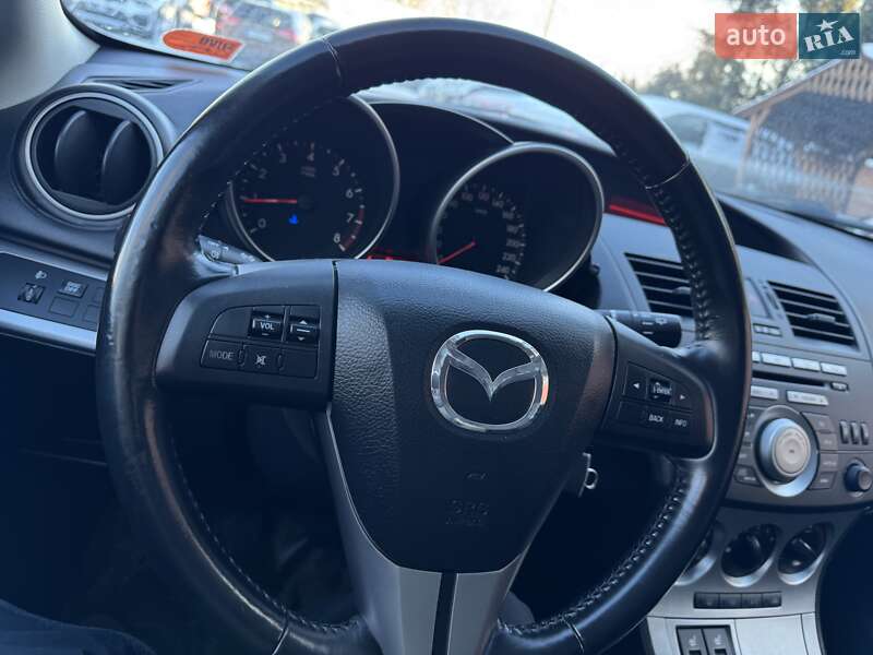 Хэтчбек Mazda 3 2009 в Виннице