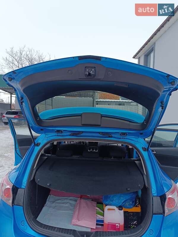 Хетчбек Mazda 3 2009 в Теофіполі