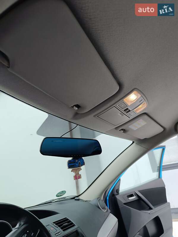 Хетчбек Mazda 3 2009 в Теофіполі