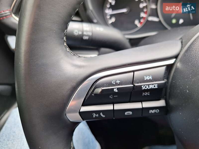 Хэтчбек Mazda 3 2023 в Киеве фото 12 Хэтчбек Mazda 3 2023 в Киеве