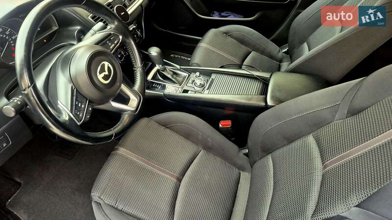 Седан Mazda 3 2017 в Киеве фото 30 Седан Mazda 3 2017 в Киеве