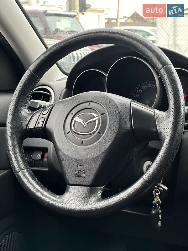 Седан Mazda 3 2005 в Ивано-Франковске