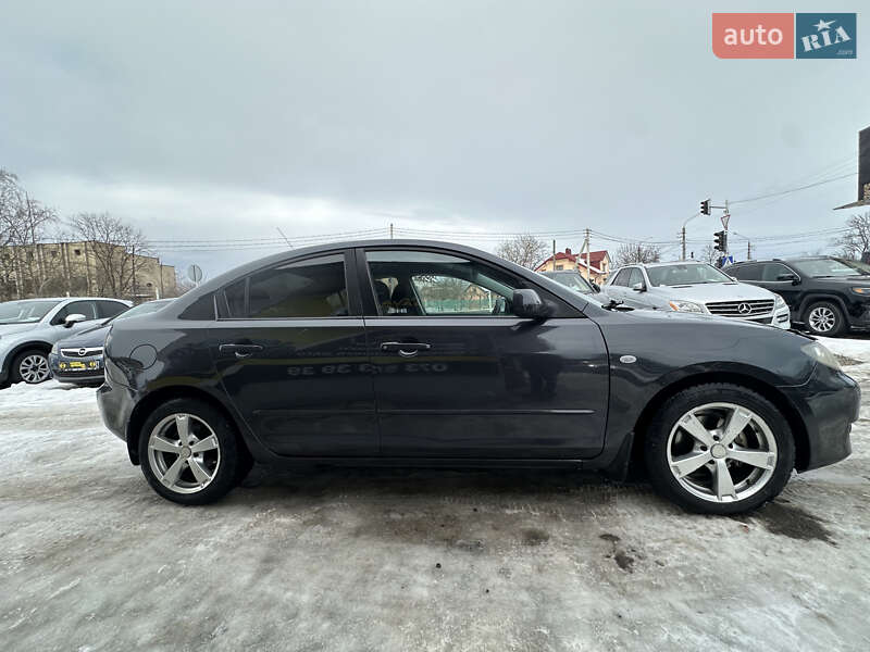 Седан Mazda 3 2005 в Ивано-Франковске