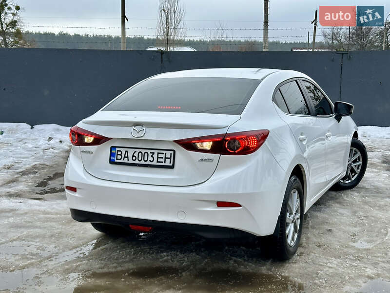 Седан Mazda 3 2015 в Киеве фото 5 Седан Mazda 3 2015 в Киеве