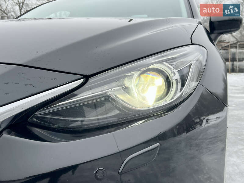 Хетчбек Mazda 3 2015 в Валках