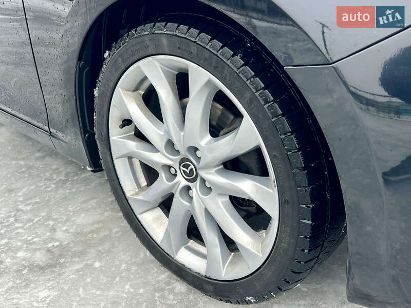 Хетчбек Mazda 3 2015 в Валках