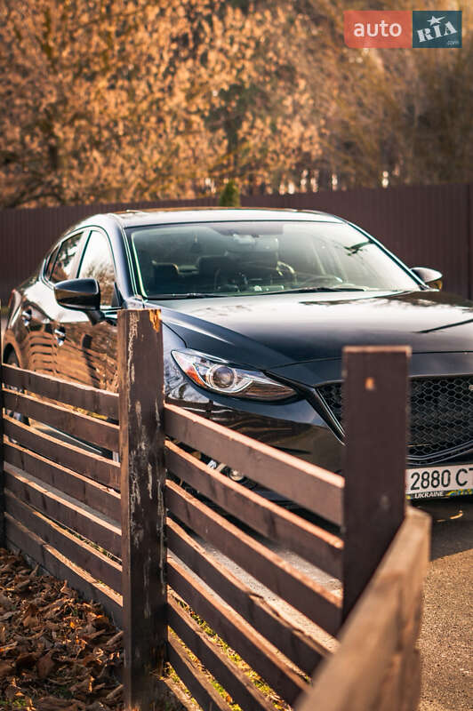 Седан Mazda 3 2015 в Миргороді