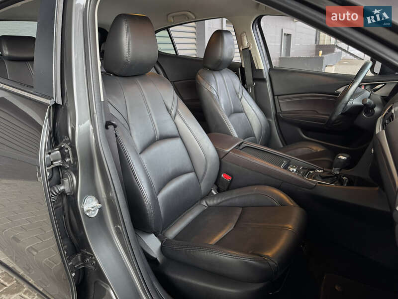 Хэтчбек Mazda 3 2018 в Киеве