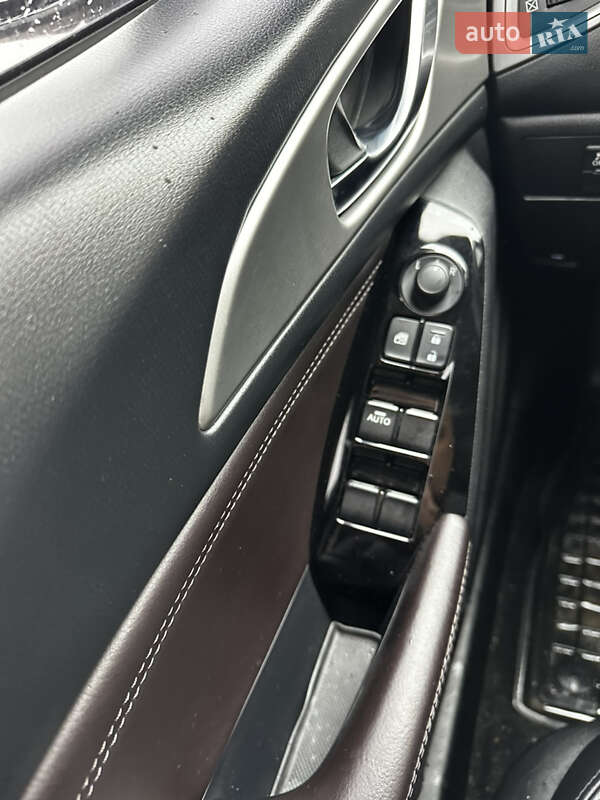 Седан Mazda 3 2017 в Киеве фото 24 Седан Mazda 3 2017 в Киеве