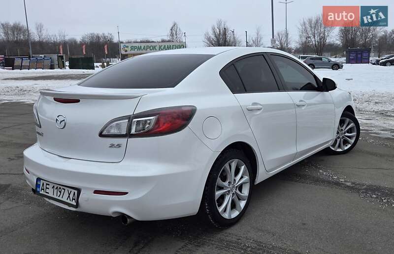 Седан Mazda 3 2010 в Дніпрі