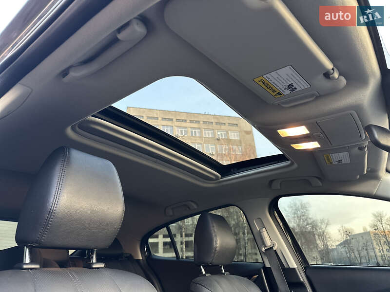 Хэтчбек Mazda 3 2017 в Киеве фото 18 Хэтчбек Mazda 3 2017 в Киеве