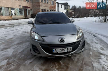 Хэтчбек Mazda 3 2010 в Надворной