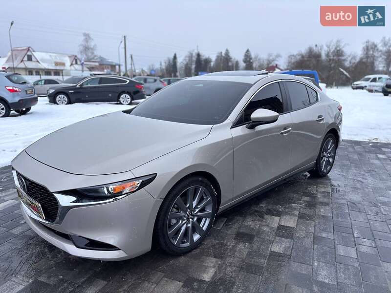 Седан Mazda 3 2024 в Коломые