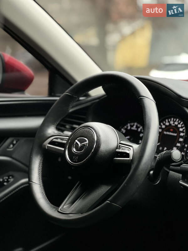 Седан Mazda 3 2022 в Николаеве