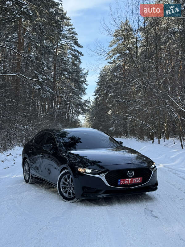Седан Mazda 3 2020 в Бродах